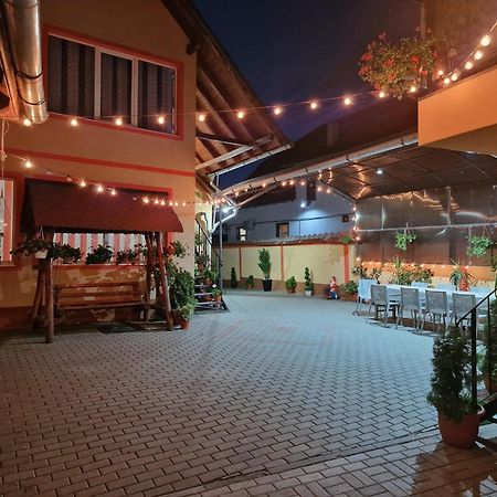 Casa Cosmin Cincu Hotel ภายนอก รูปภาพ