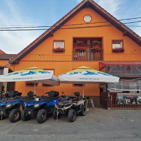 Casa Cosmin Cincu Hotel ภายนอก รูปภาพ