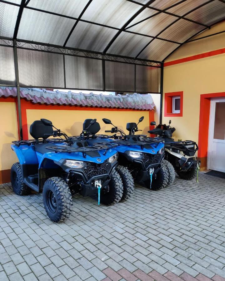 Casa Cosmin Cincu Hotel ภายนอก รูปภาพ