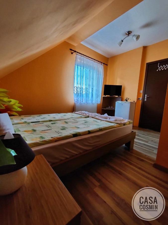 Casa Cosmin Cincu Hotel ภายนอก รูปภาพ