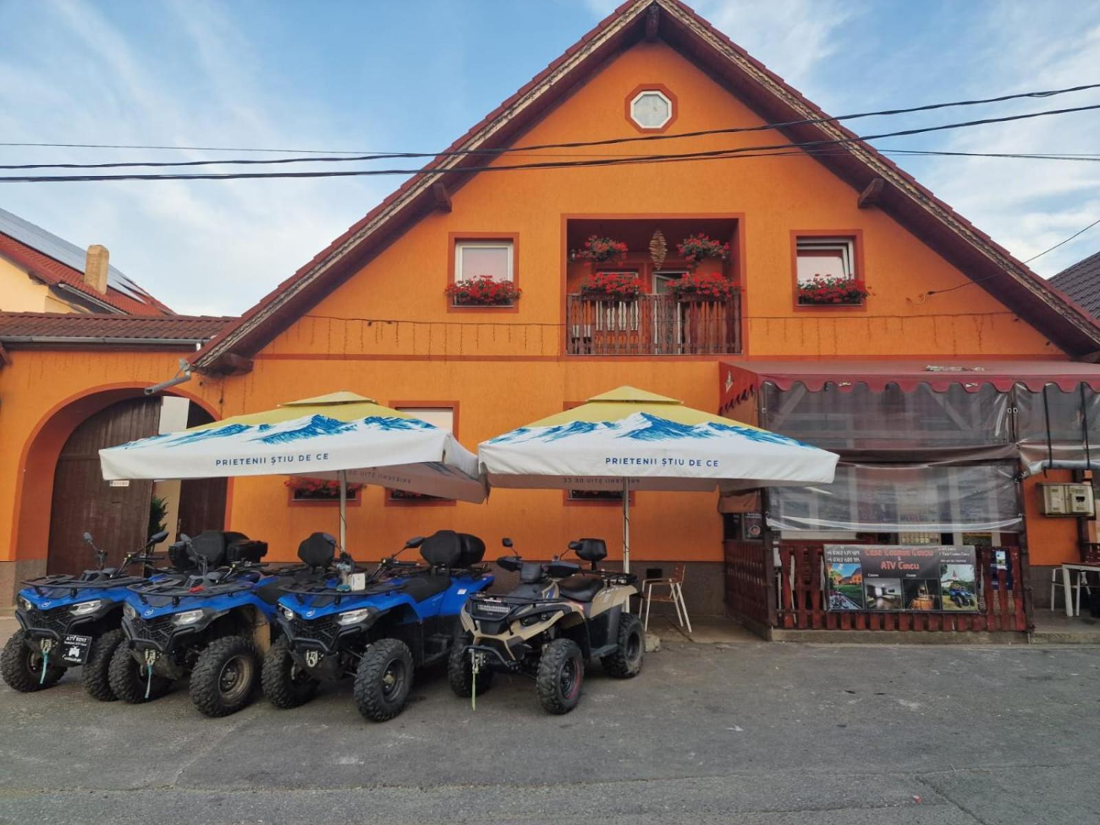 Casa Cosmin Cincu Hotel ภายนอก รูปภาพ